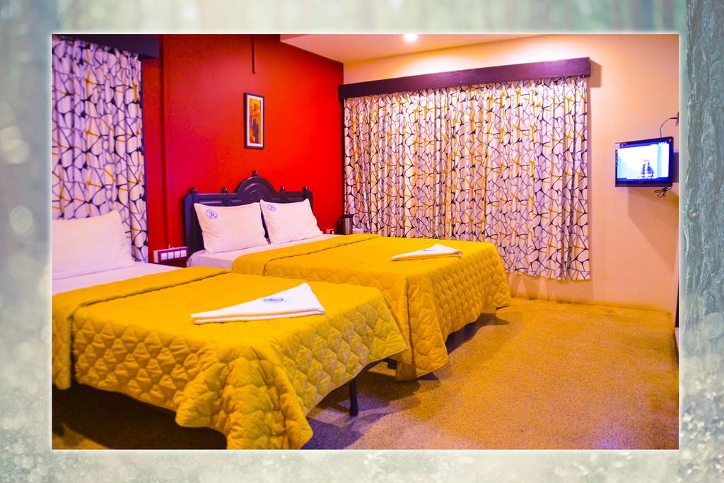 Hotels Seven Roads Grand Inn Kodaikanal Exterior photo