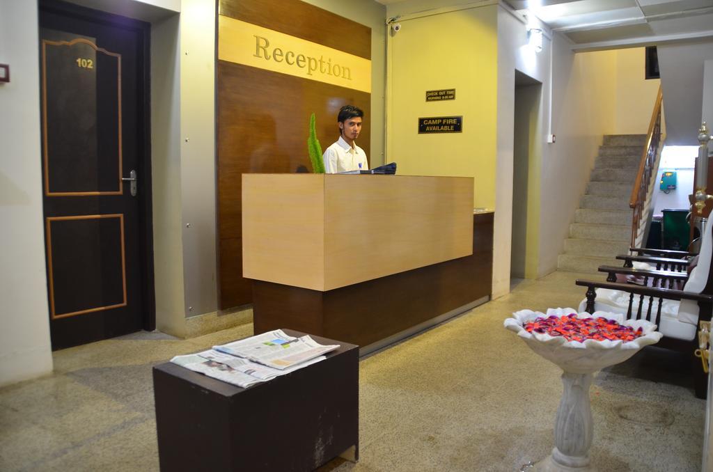 Hotels Seven Roads Grand Inn Kodaikanal Exterior photo