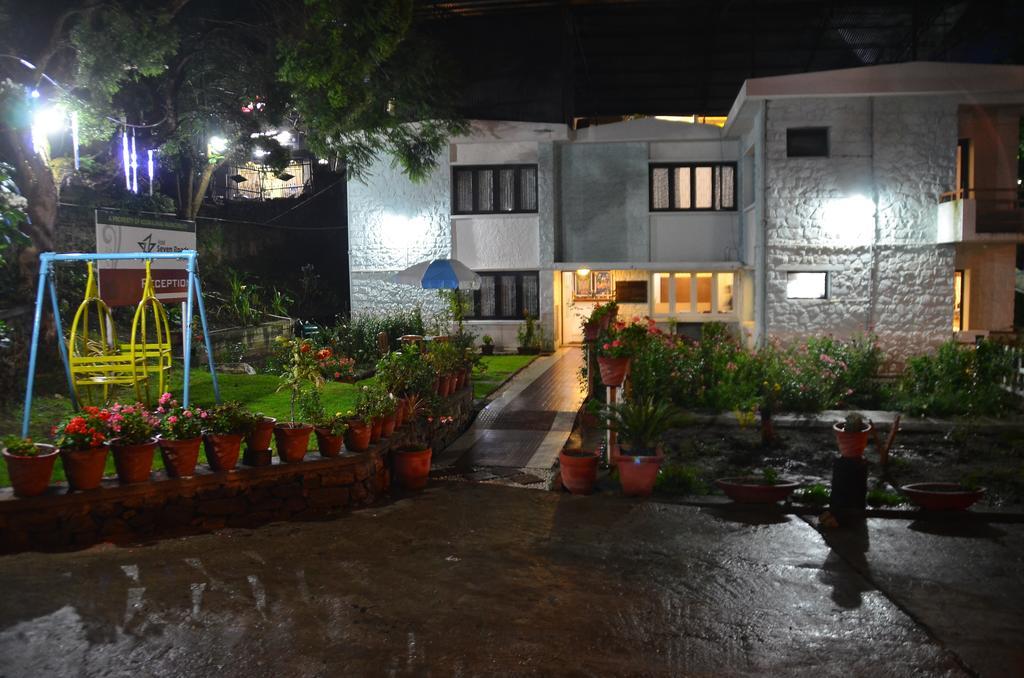 Hotels Seven Roads Grand Inn Kodaikanal Exterior photo
