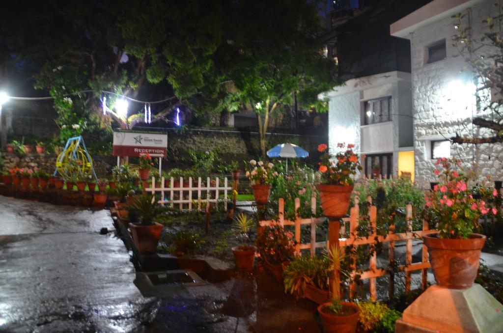 Hotels Seven Roads Grand Inn Kodaikanal Exterior photo