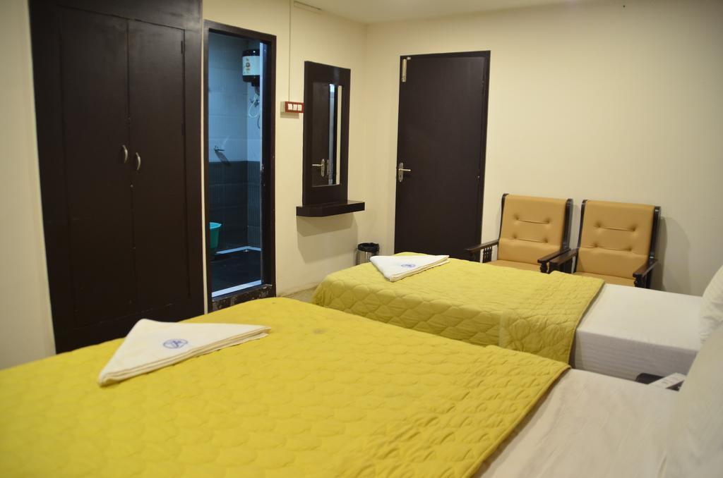 Hotels Seven Roads Grand Inn Kodaikanal Exterior photo