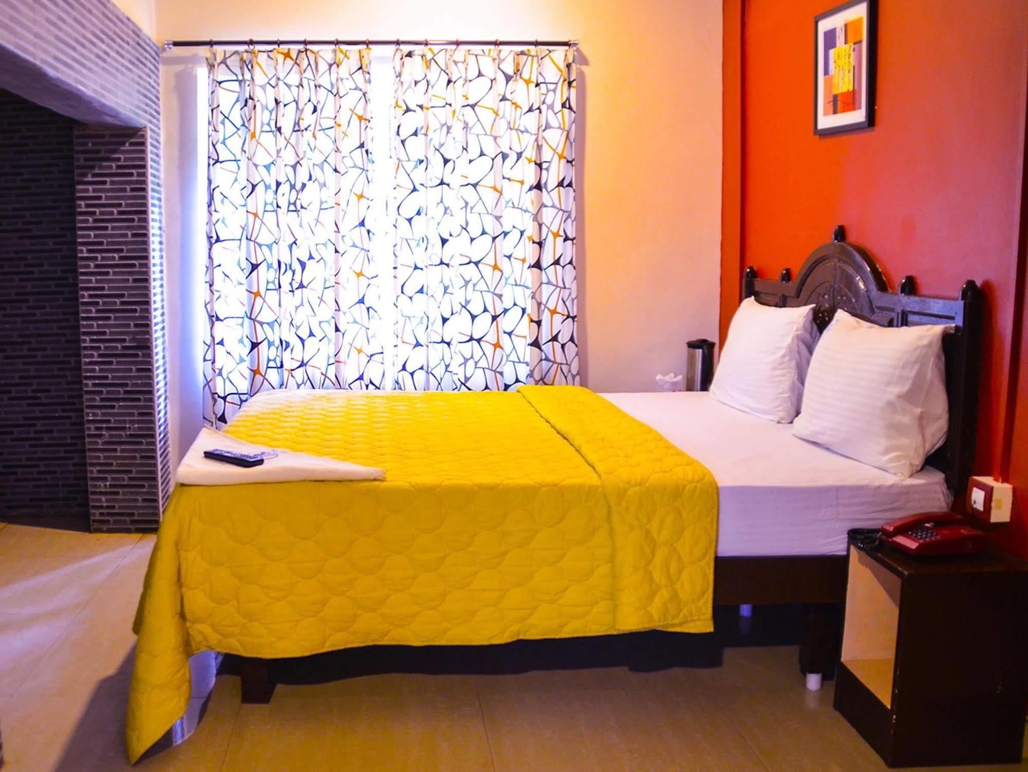 Hotels Seven Roads Grand Inn Kodaikanal Exterior photo